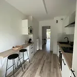 Comfortable With Parking - Riviera Daire
