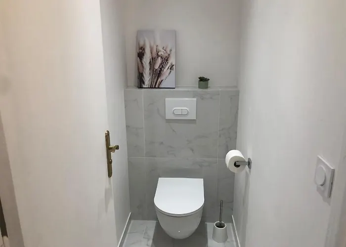 Apartment Comfortable With Parking - Riviera